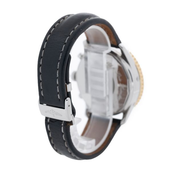 Breitling Navitimer L19022